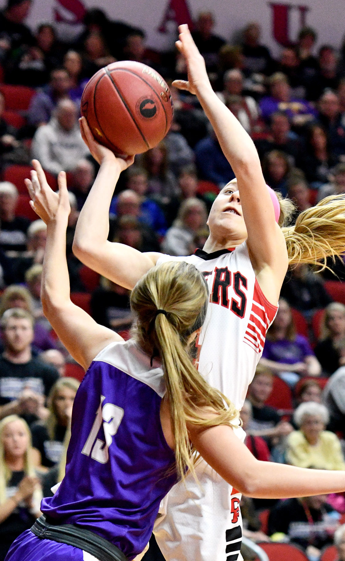 Cedar Falls vs Indianola state basketball
